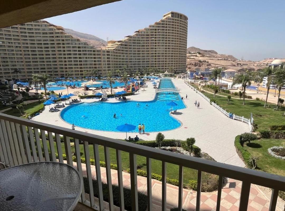 Porto Elsokhna Pyramids Chaleh Hotel Ain Sukhna Bagian luar foto